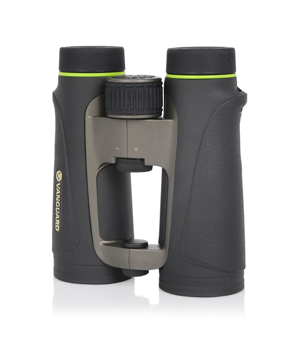 Vanguard Endeavor ED 8x42 Binoculars 8420