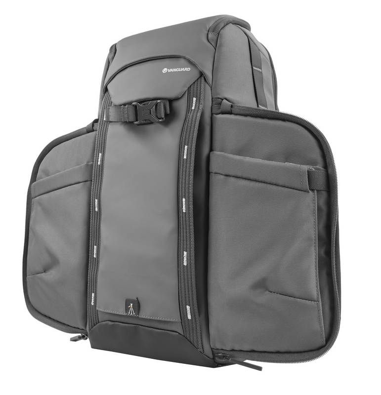 Vanguard VEO Adaptor R44 GY Backpack with USB port - Rear Access