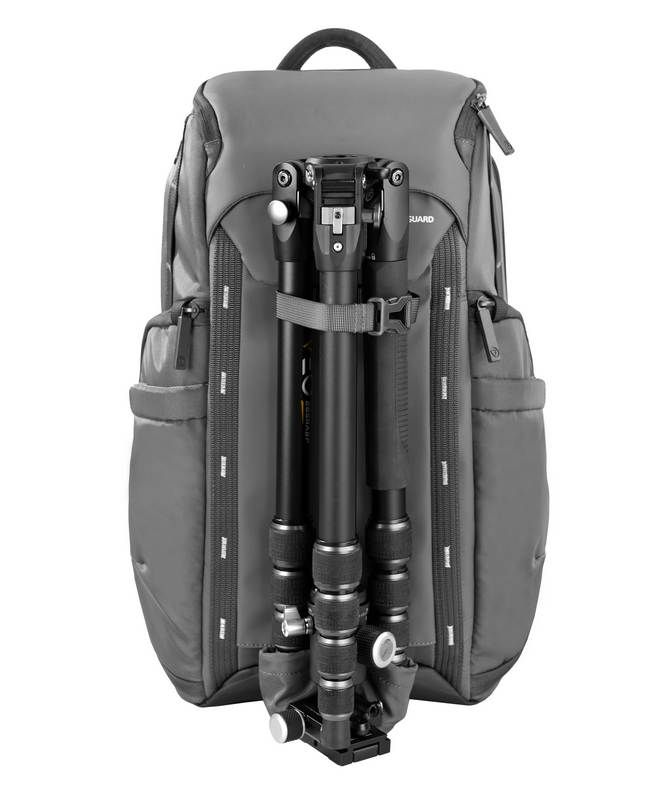 Vanguard VEO Adaptor R44 GY Backpack with USB port - Rear Access