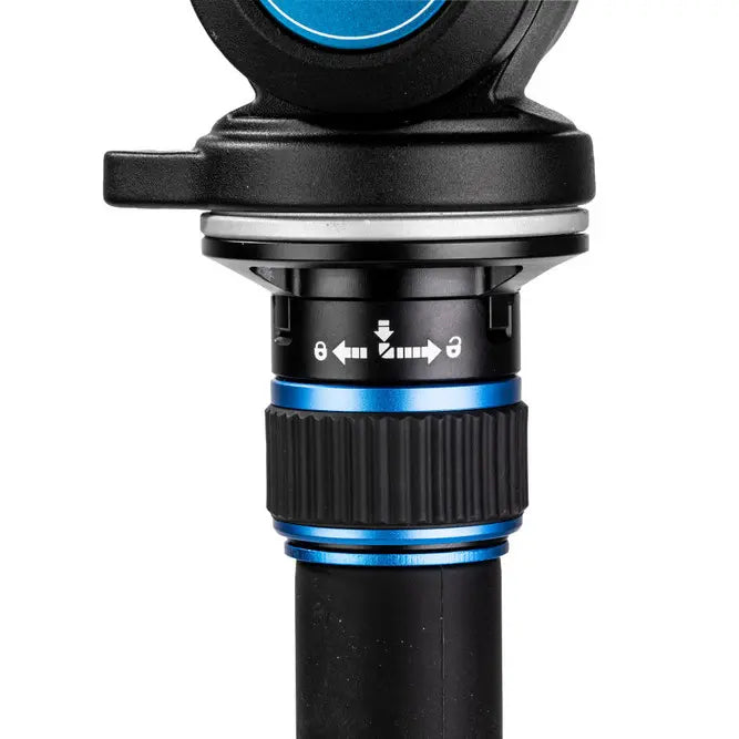 Benro MCT28AF Alu Connect Monopod Kit - Lever Leg Lock - 3 Leg Base - S2PRO Head close up of twist grip