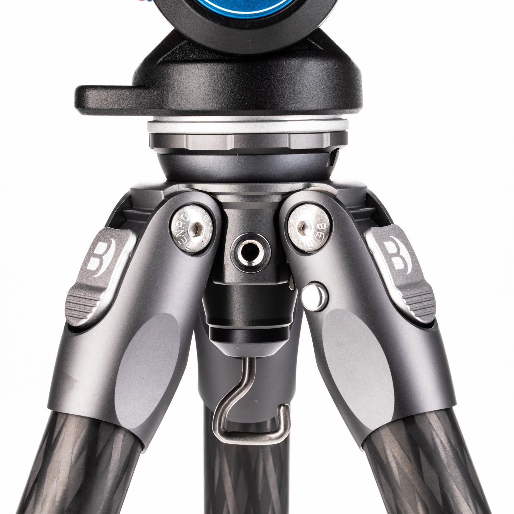 Benro Tortoise 24CLV Carbon Fibre Video Tripod with S4PRO Video Head Kit side angle of tripod base