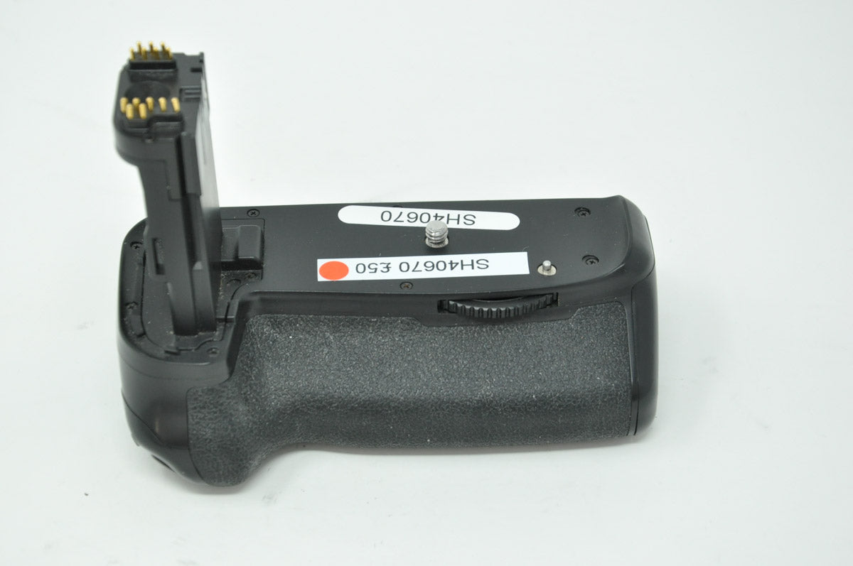 Used Battery Grip for Canon EOS 70D + 2 batteries (SH40670)
