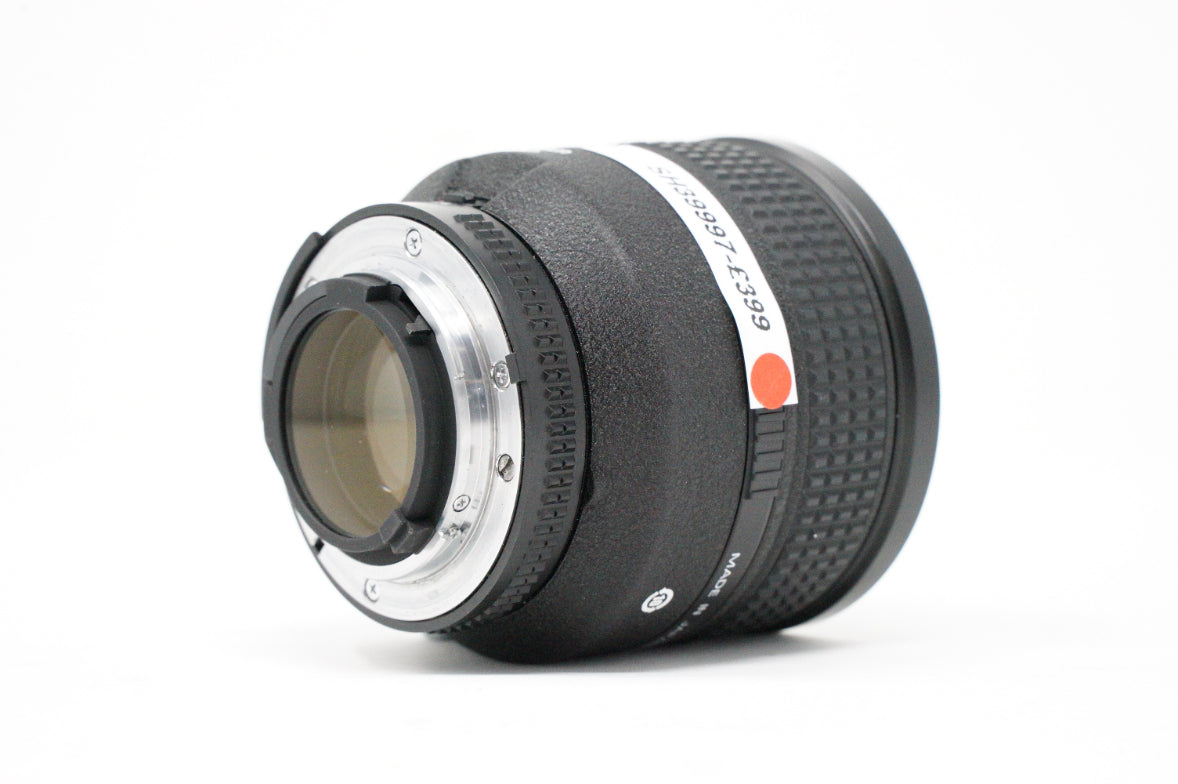 Used Nikon AF DC-Nikkor 135mm F2D Portrait lens