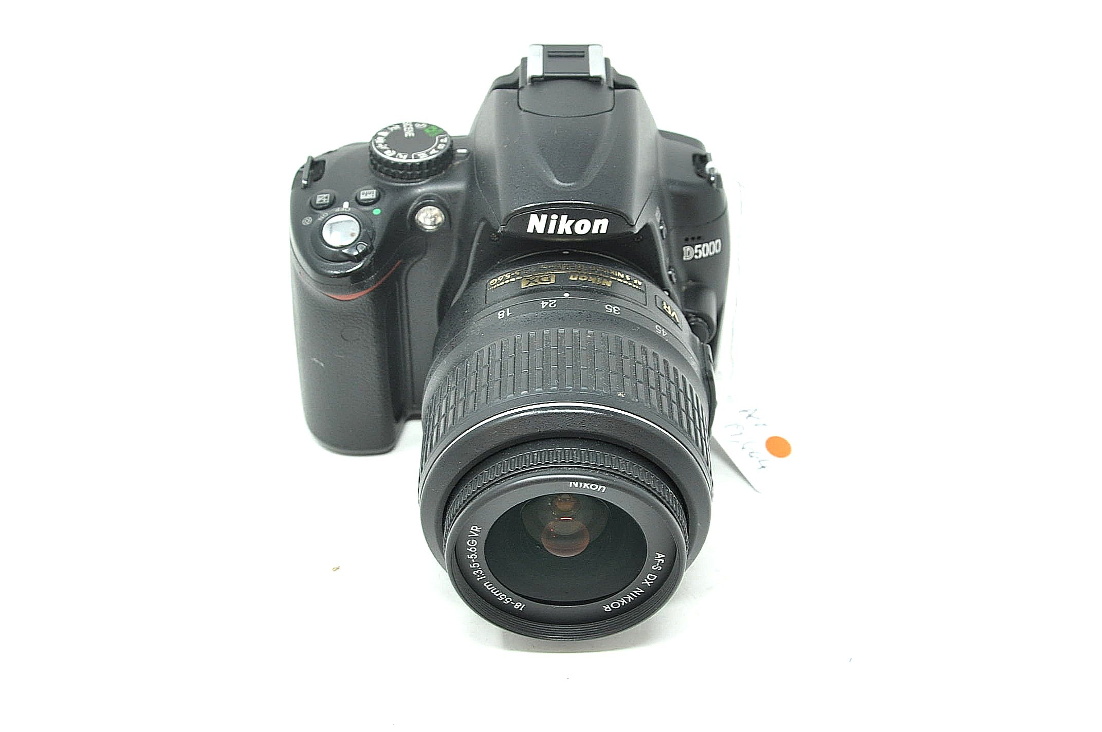 Used Nikon D5000 DSLR camera + 18-55mm  DX lens (SH39963)