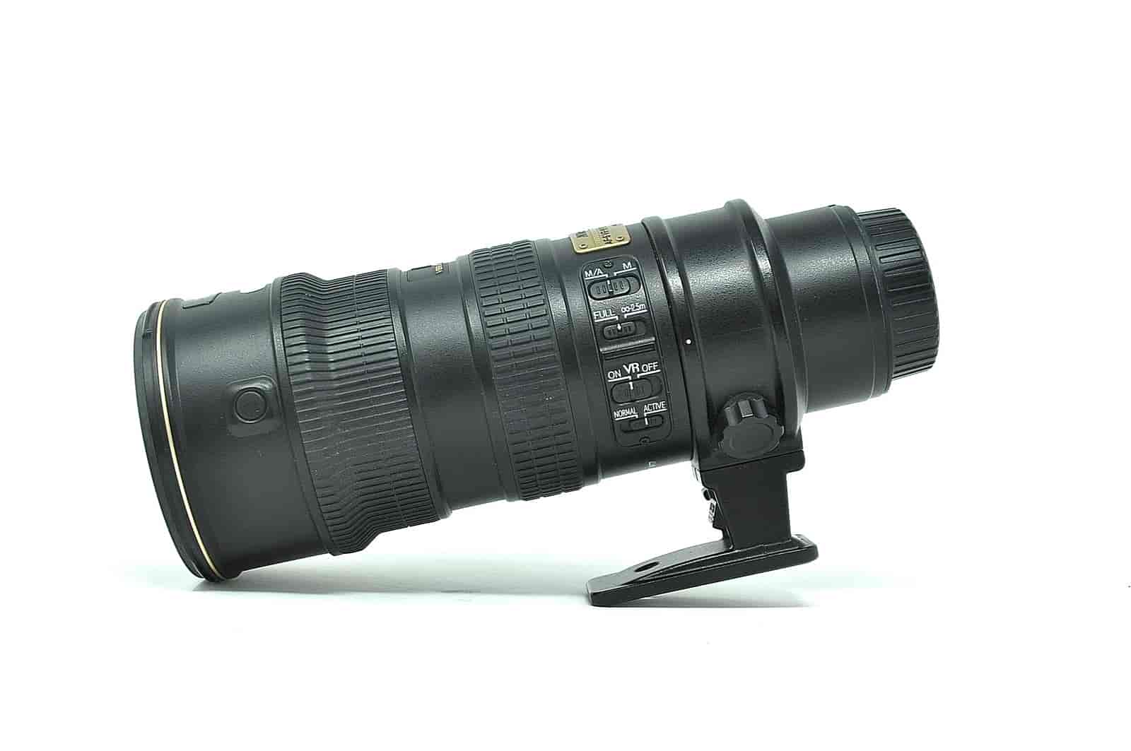 Used Nikon AF-S Nikkor 70-200mm F/2.8G VR Lens (Hood SH39367)