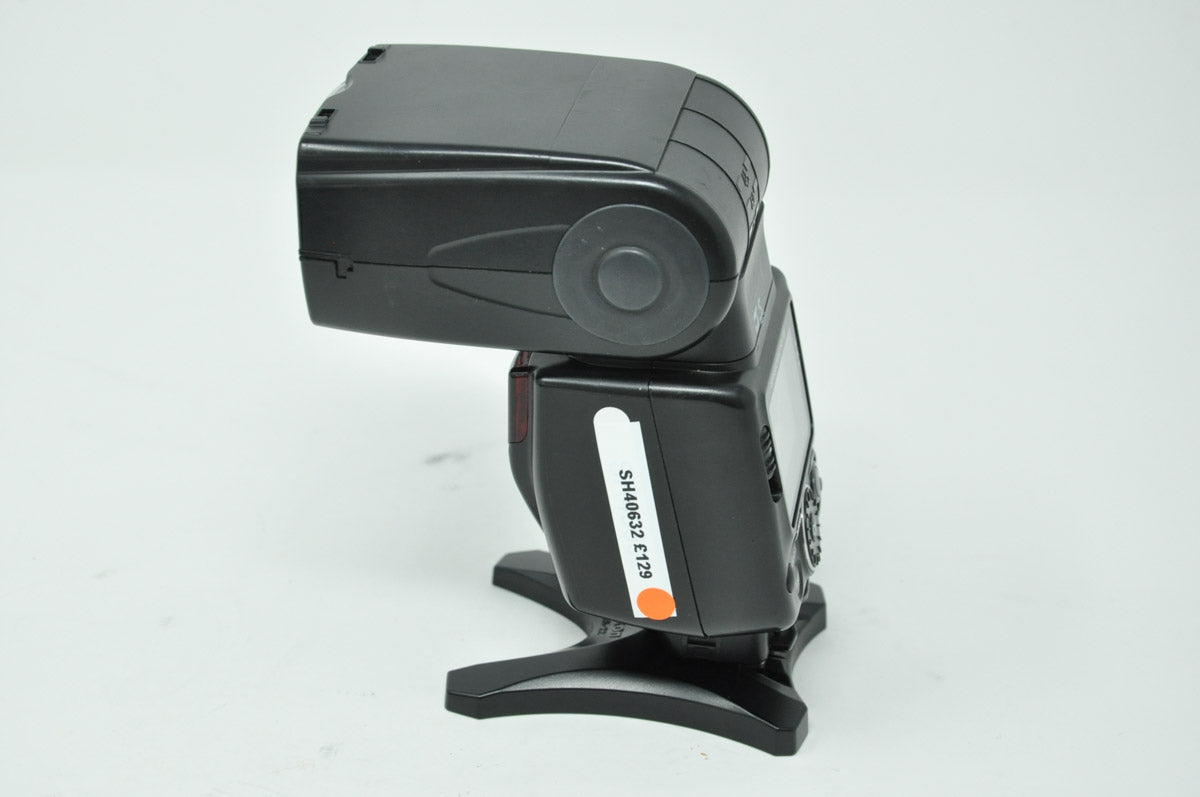 Used Nikon SB-700 Speedlight Flash (Case SH40632)