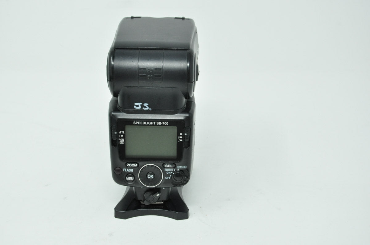 Used Nikon SB-700 Speedlight Flash (Case SH40632)