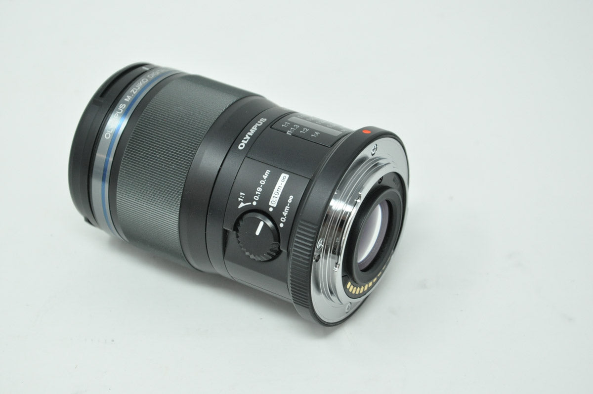 Used Olympus M.Zuiko Digital ED 60mm F2.8 Macro lens (Boxed SH40578)