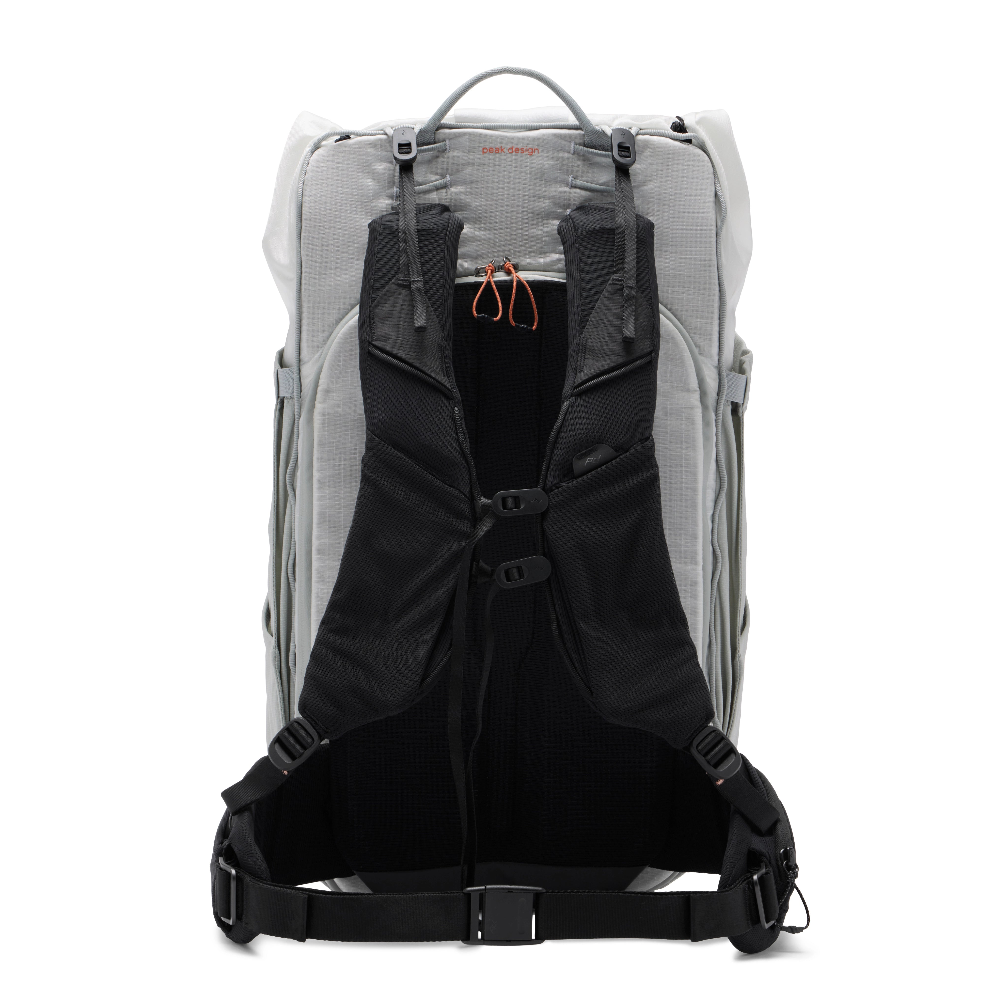 Peak Design Outdoor Backpack 45L Cloud back angle