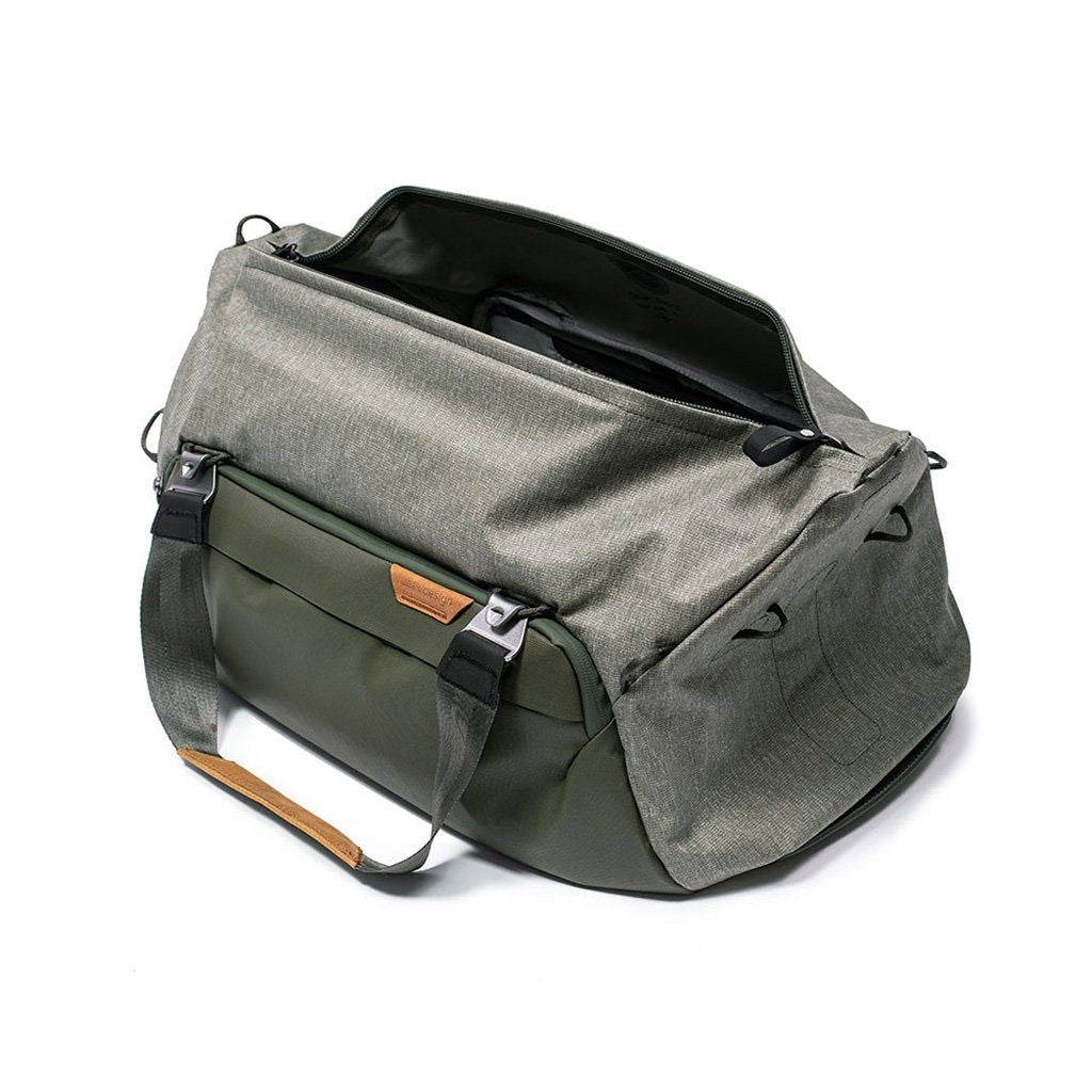 Peak Design Travel Duffel 65L – Sage top angle