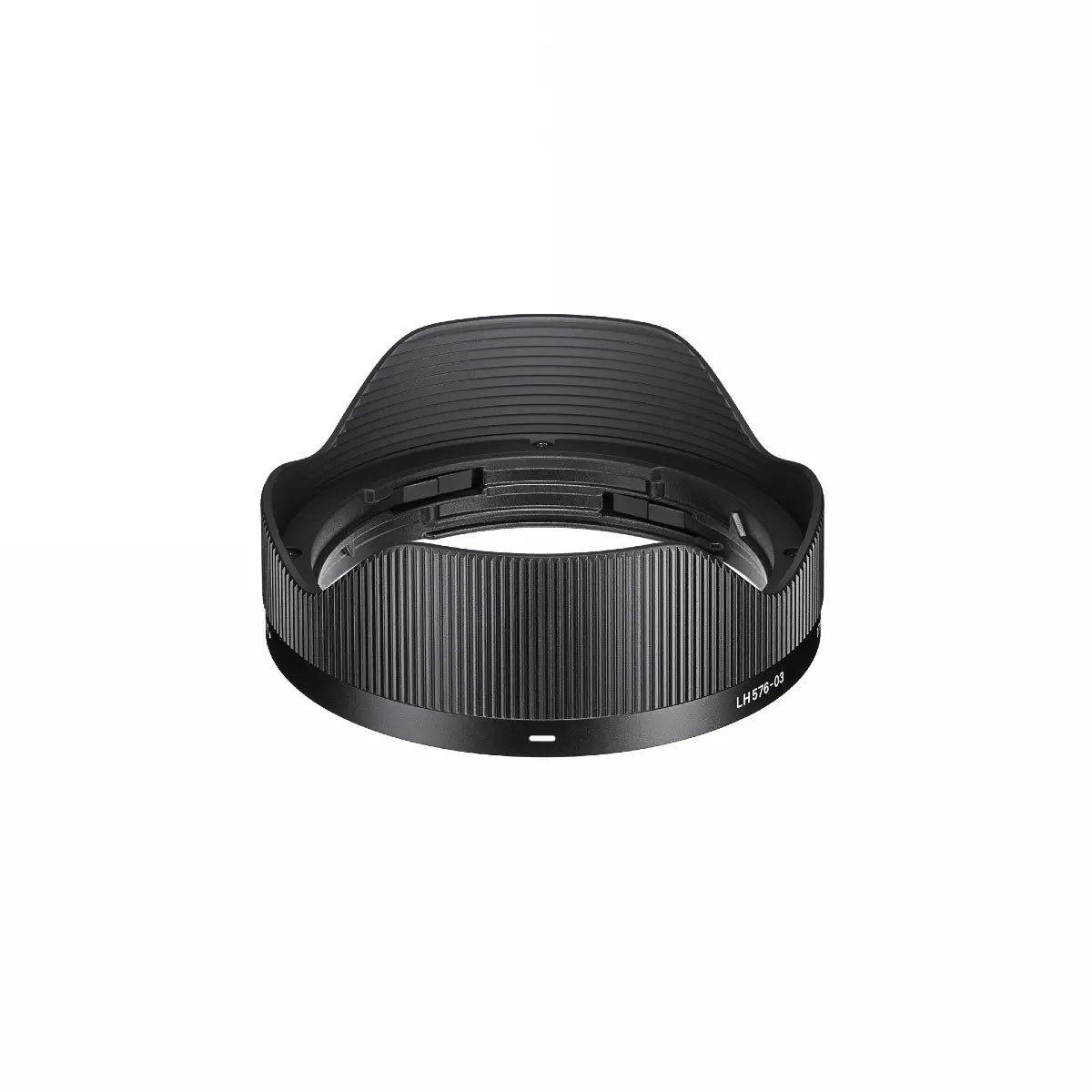Sigma AF 17mm F/4 DG I Contemporary Lens - L Mount lens hood