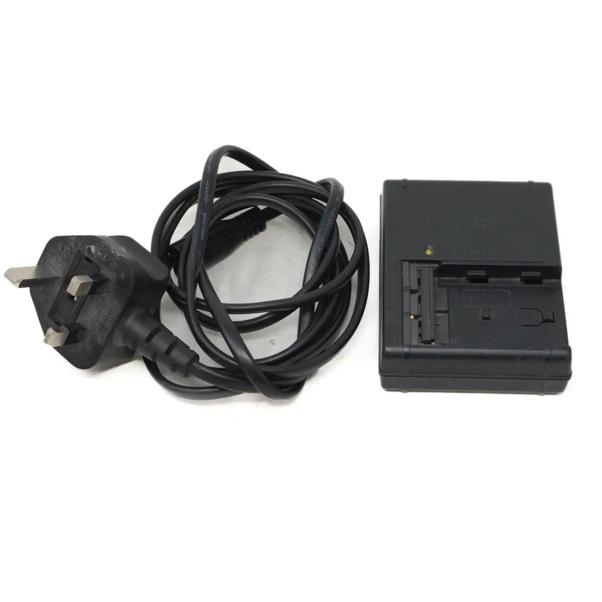 Sony A700 + VG-C70AM battery grip + Tamron 20-40mm lens (SH43176) battery charger