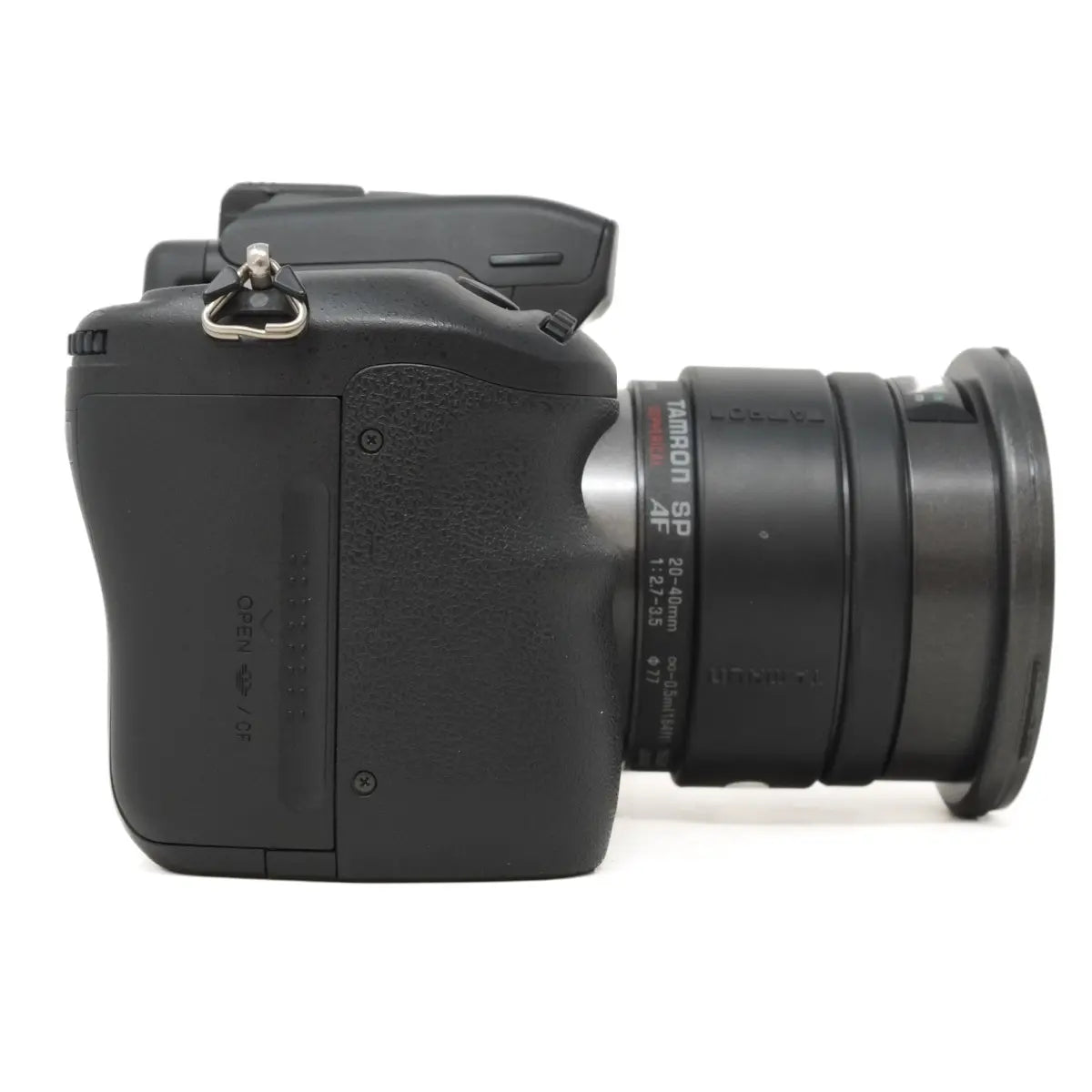 Sony A700 + VG-C70AM battery grip + Tamron 20-40mm lens (SH43176) side