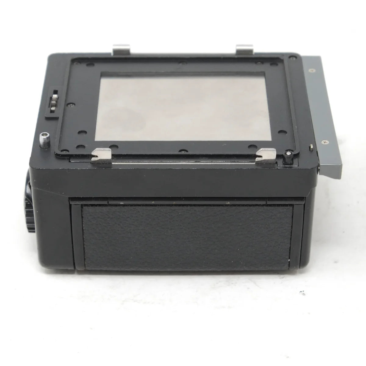 Used Bronica ETRS 120 Roll film back - bottom angle 