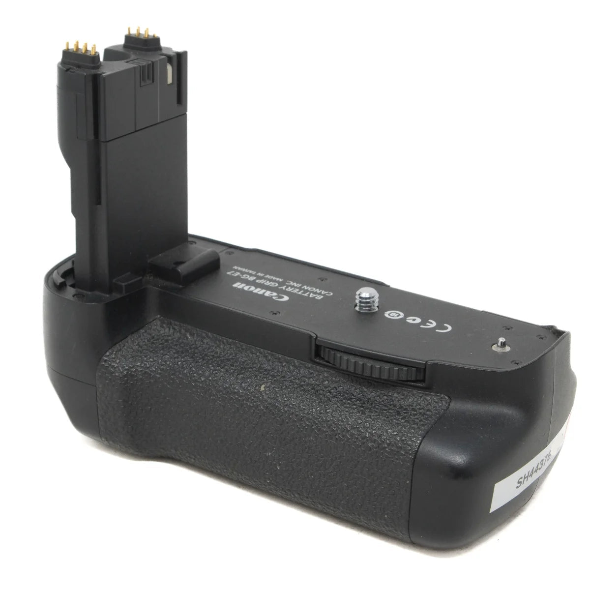 Used Canon BG-E7 Battery grip for EOS 7D - front angle 