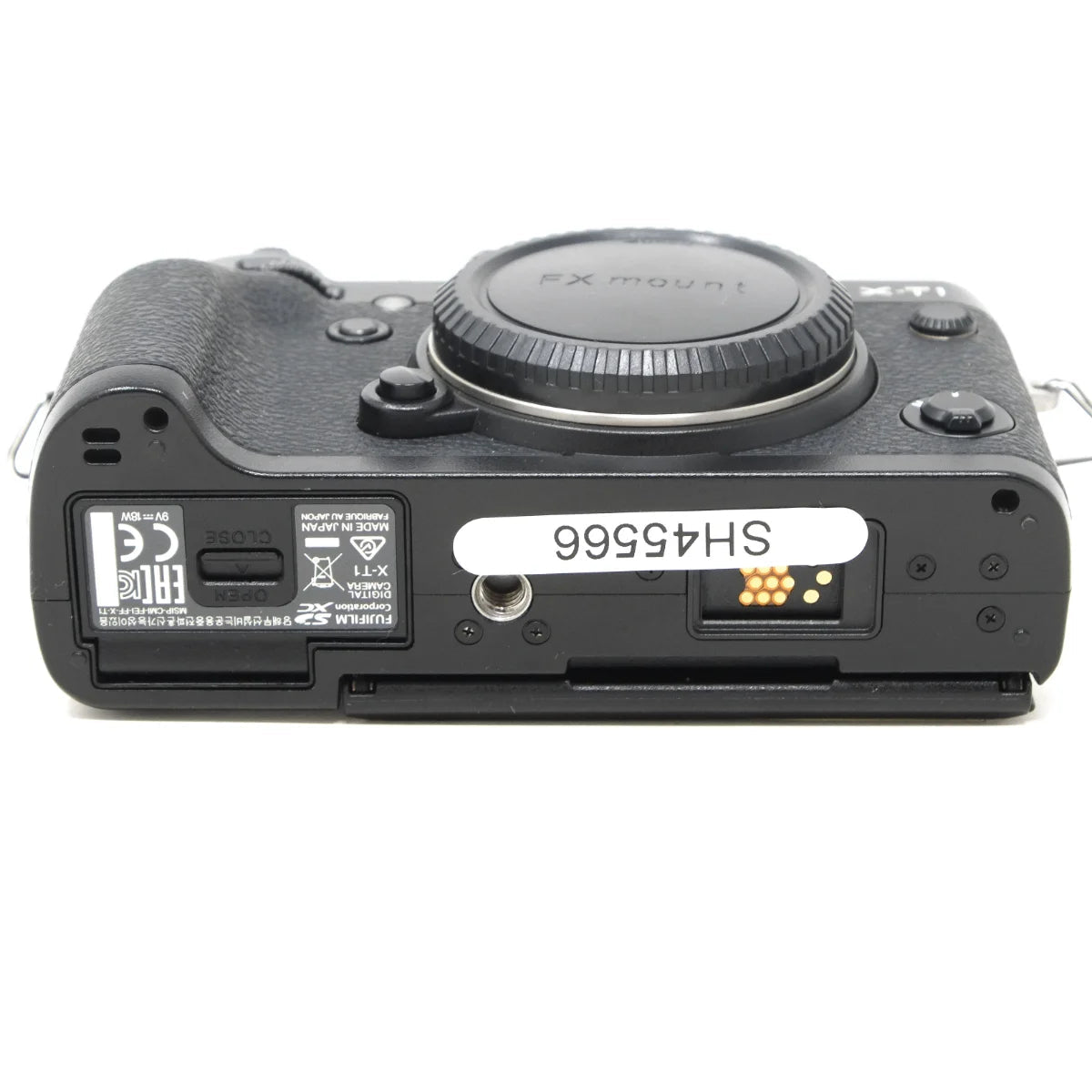 Used Fujifilm X-T1 Mirrorless camera body - bottom angle 