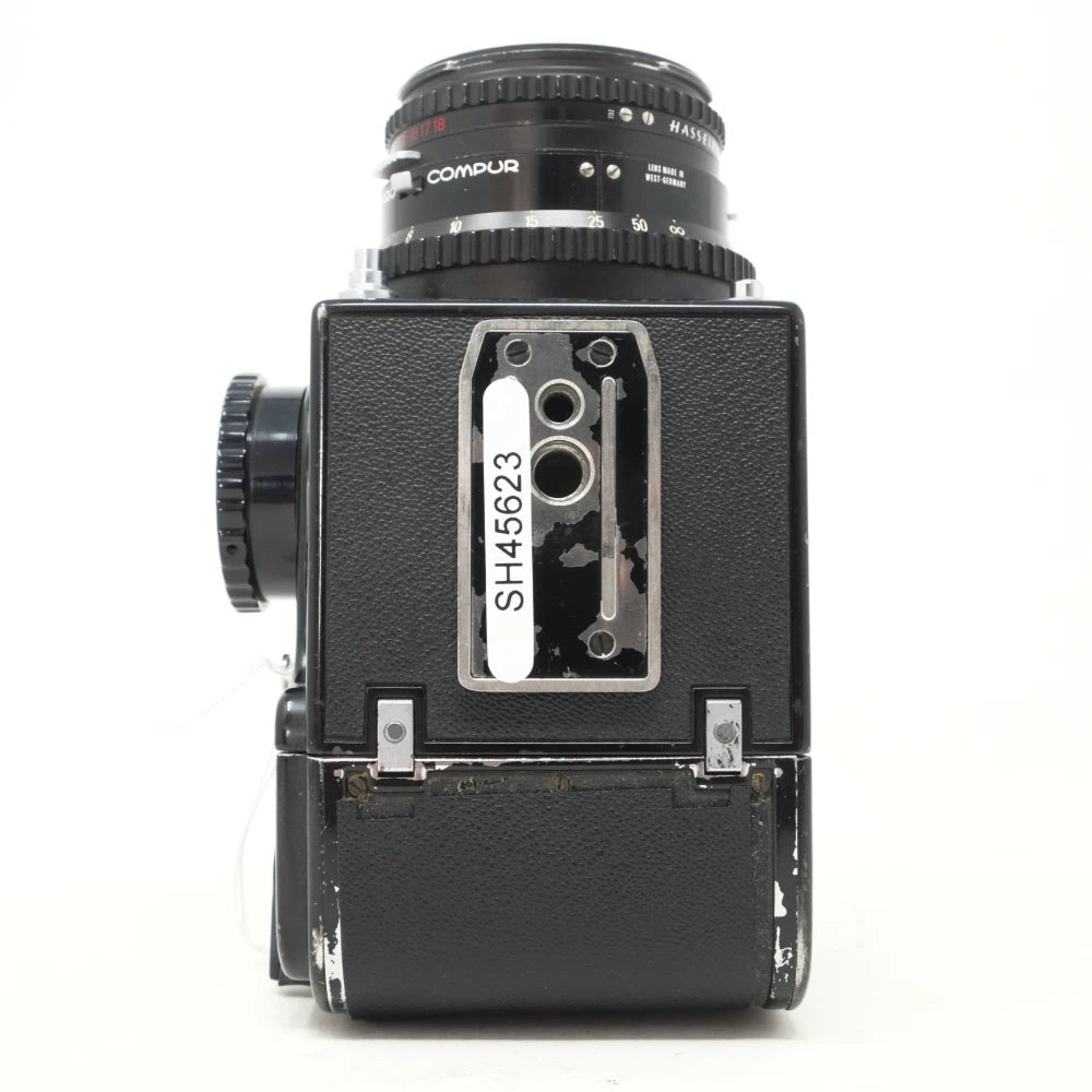Used Hasselblad 500CM with 80mm F2.8 T* lens, back and WLF (SH45623)