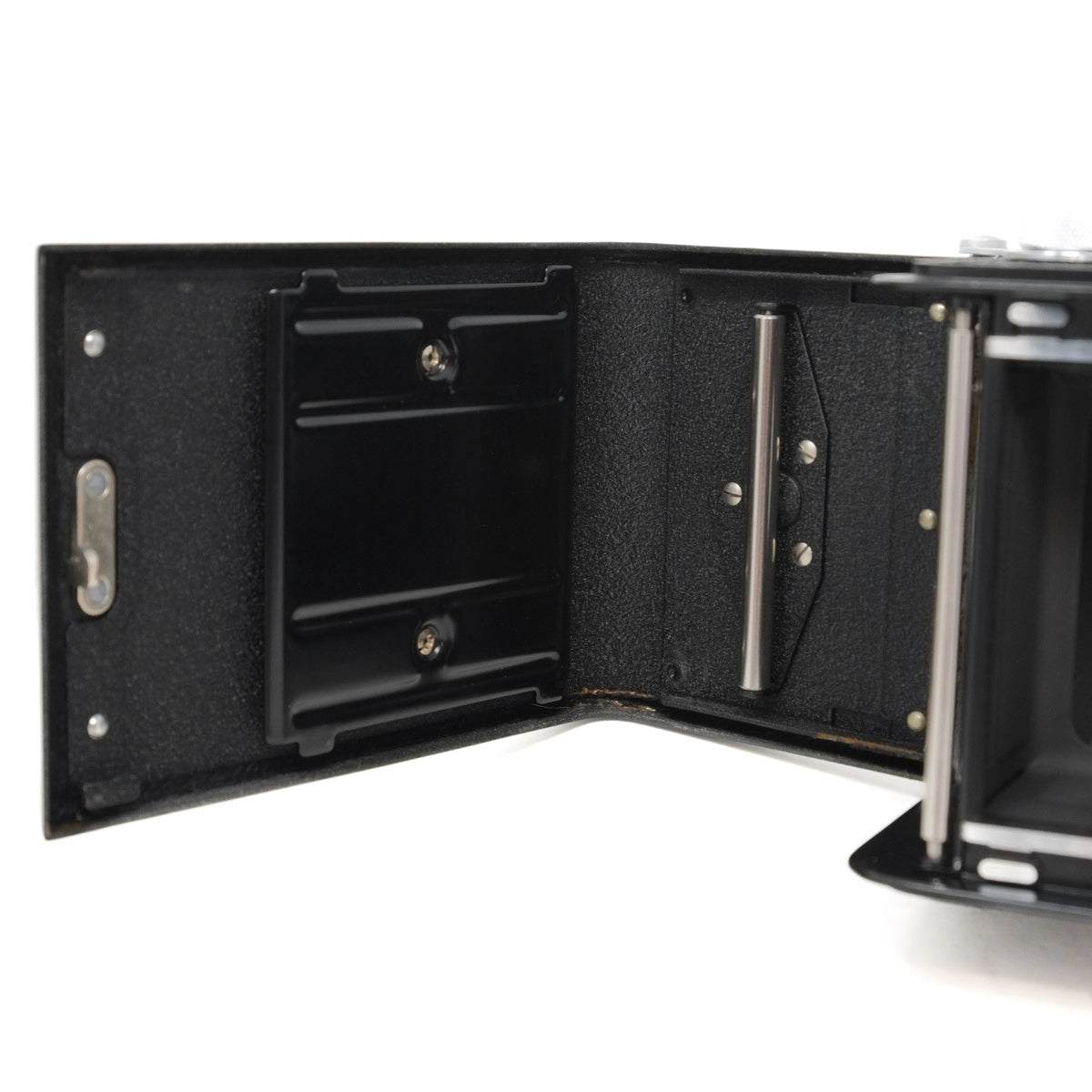 Used Minolta Autocord TLR with 75mm F3.5 - back angle (inside)