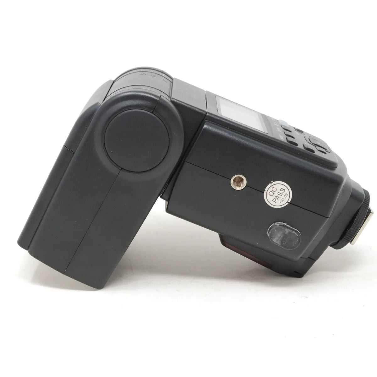 Used Neewer NX680 flashgun in Canon EF mount - side angle 