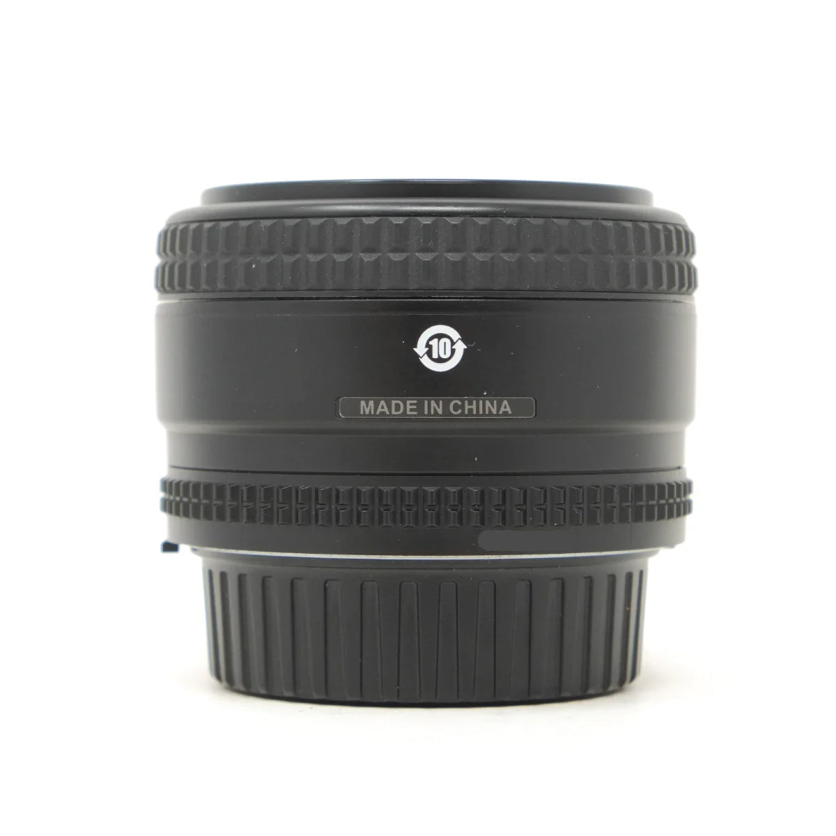 Used Nikon AF Nikkor 50mm F1.4D Lens - side angle 