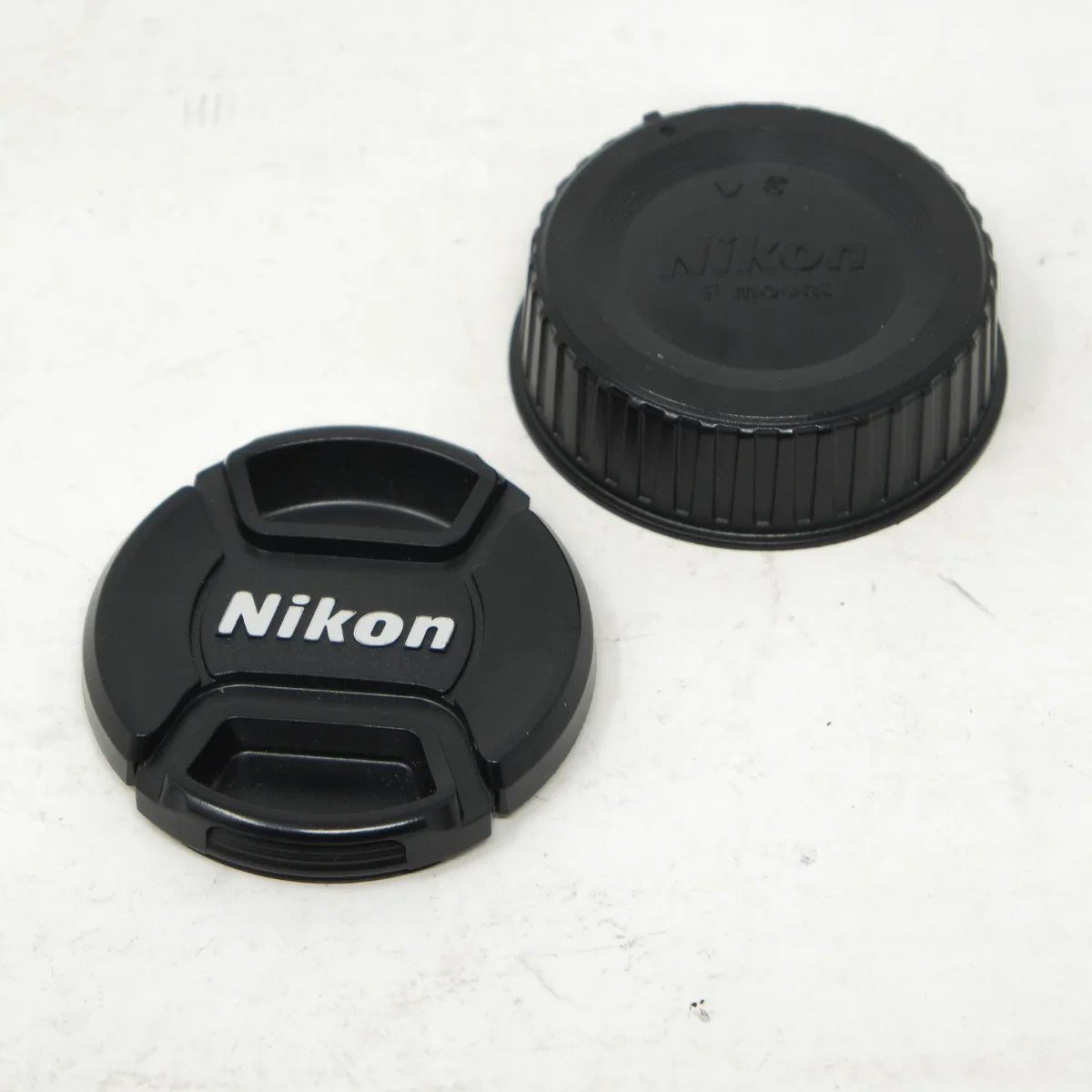 Used Nikon AF Nikkor 50mm F1.4D Lens - both caps 