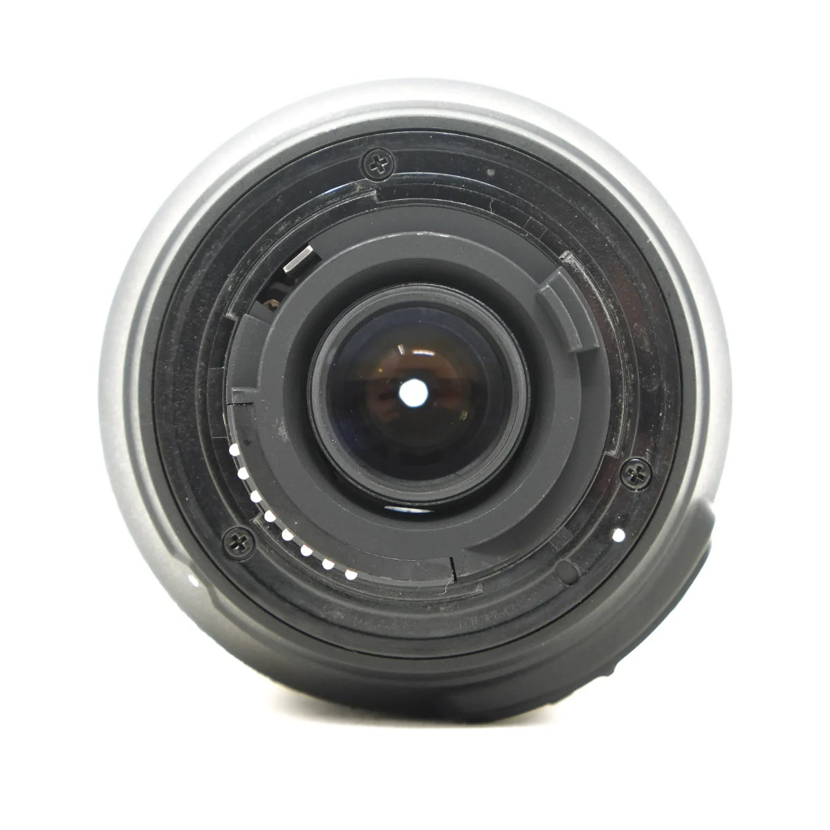 Used Nikon AF-S 18-105mm F3.5-5.6G ED VR DX Lens - bottom angle 