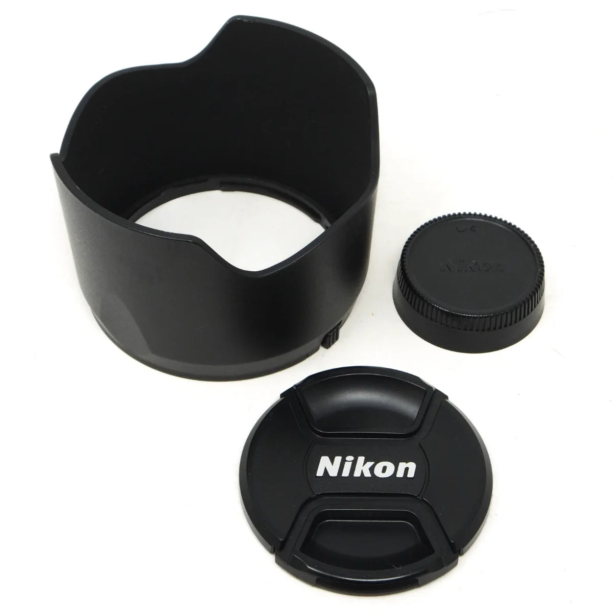 Used Nikon AF-S 24-70mm F2.8G - lens hood and caps 