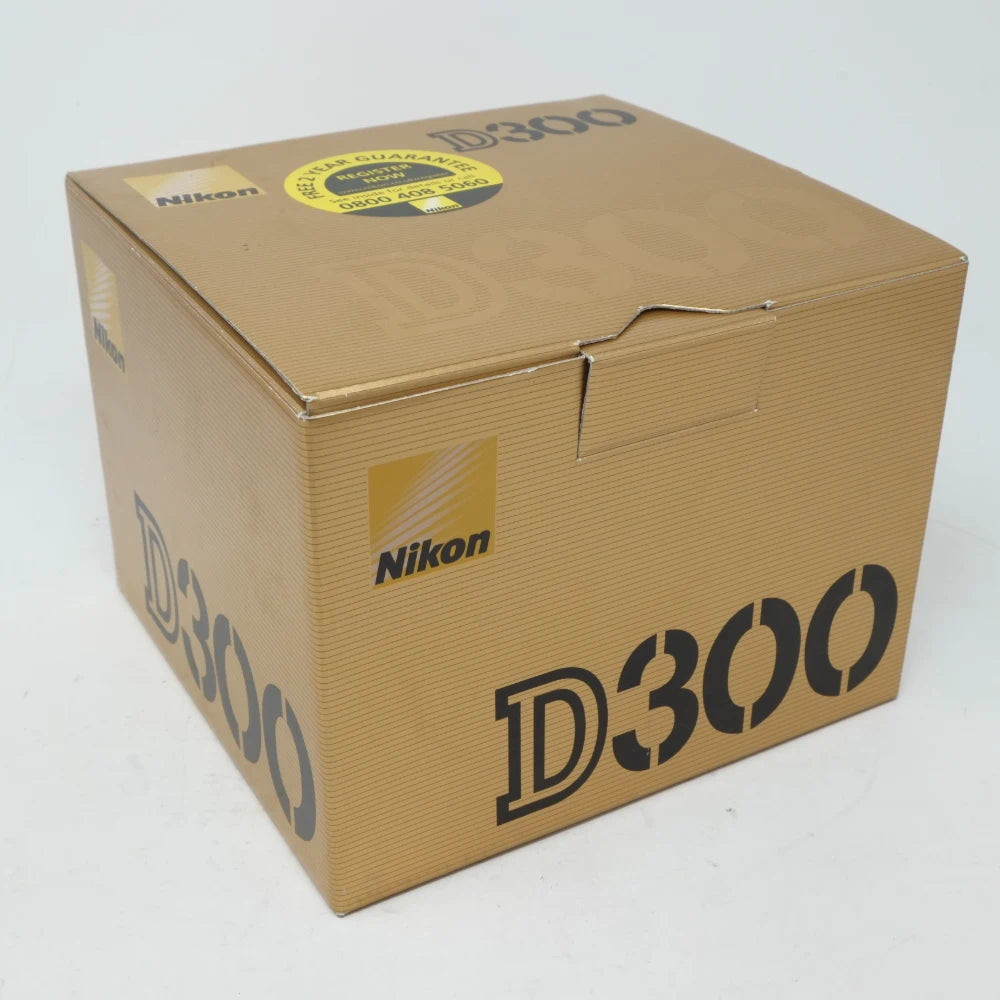 Used Nikon D300 DSLR camera with 45, 616 actuations (Boxed SH45586)