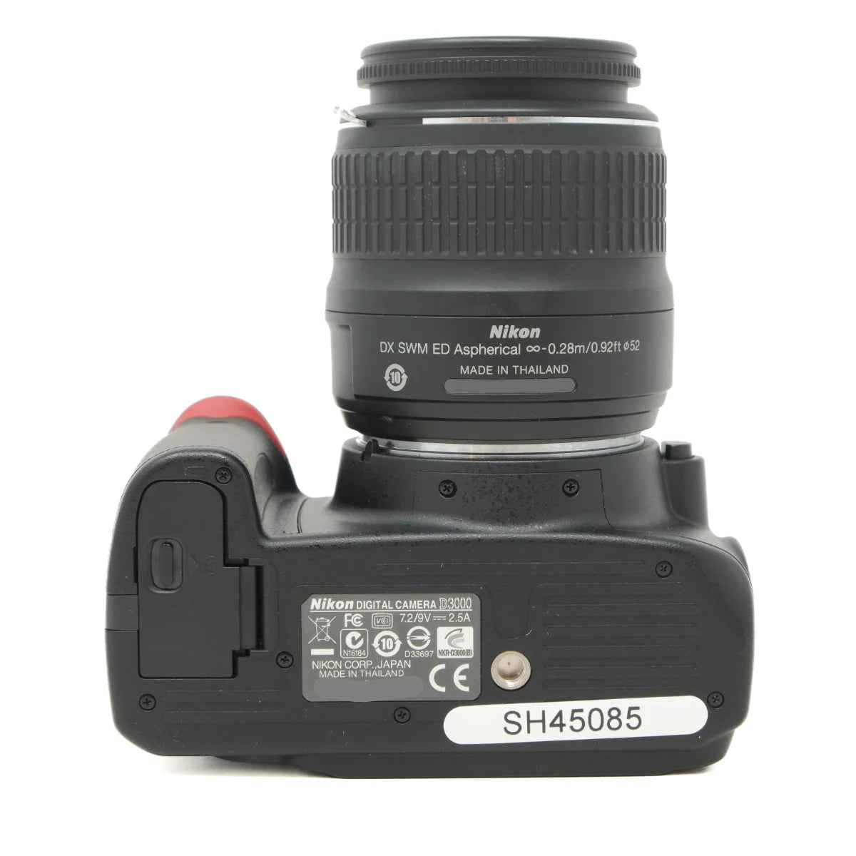 Used Nikon D3000 DSLR Camera + 18-55mm f3.5-5.6 ED II Lens - Bag - bottom angle
