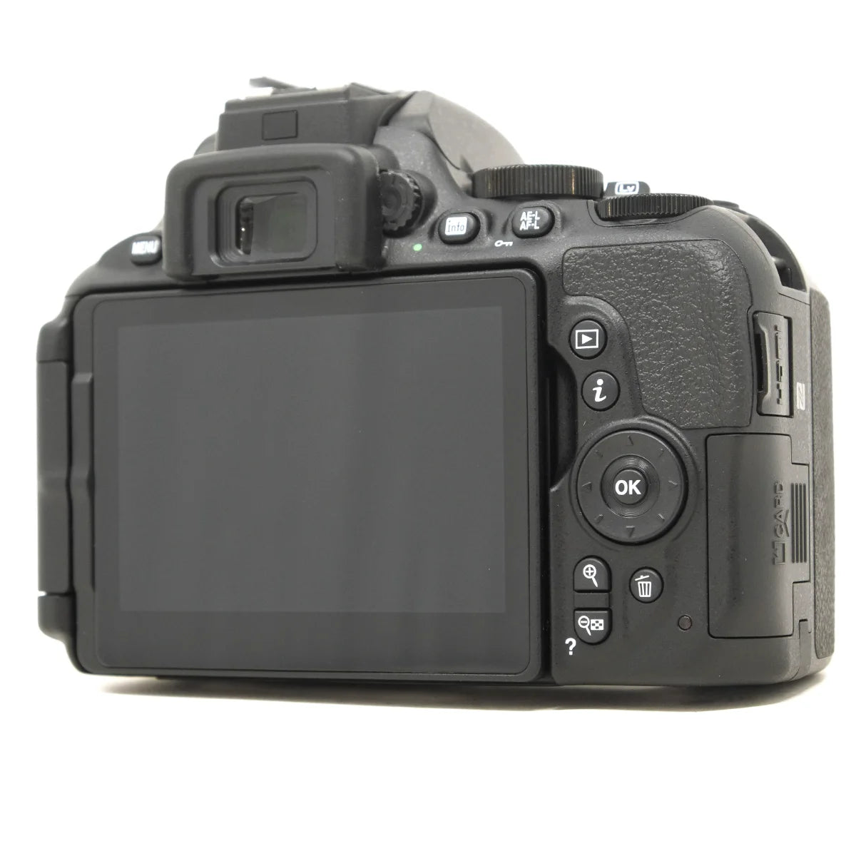 Used Nikon D5600 + 18-55m AF-P VR Lens - back angle