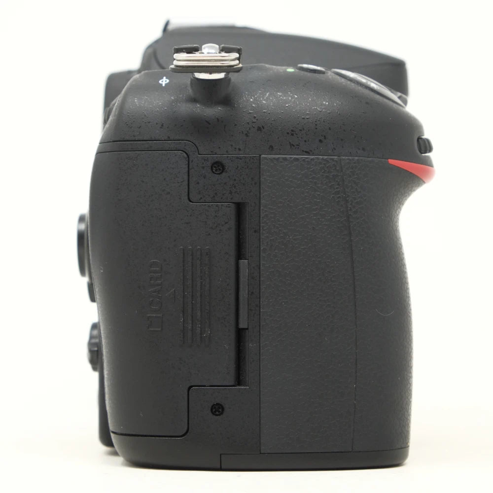 Used Nikon D7100 DSLR camera with 1325 actuations from new (Boxed SH45668)