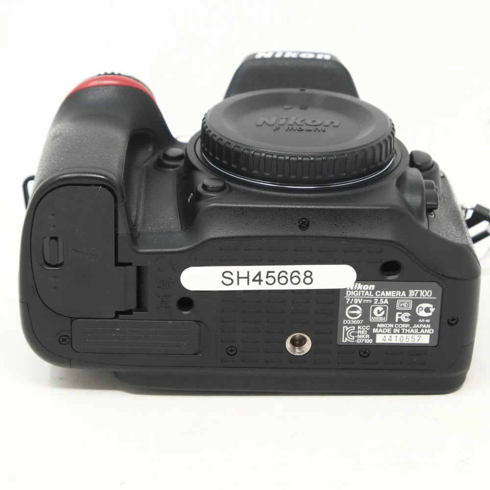Used Nikon D7100 DSLR camera with 1325 actuations from new (Boxed SH45668)