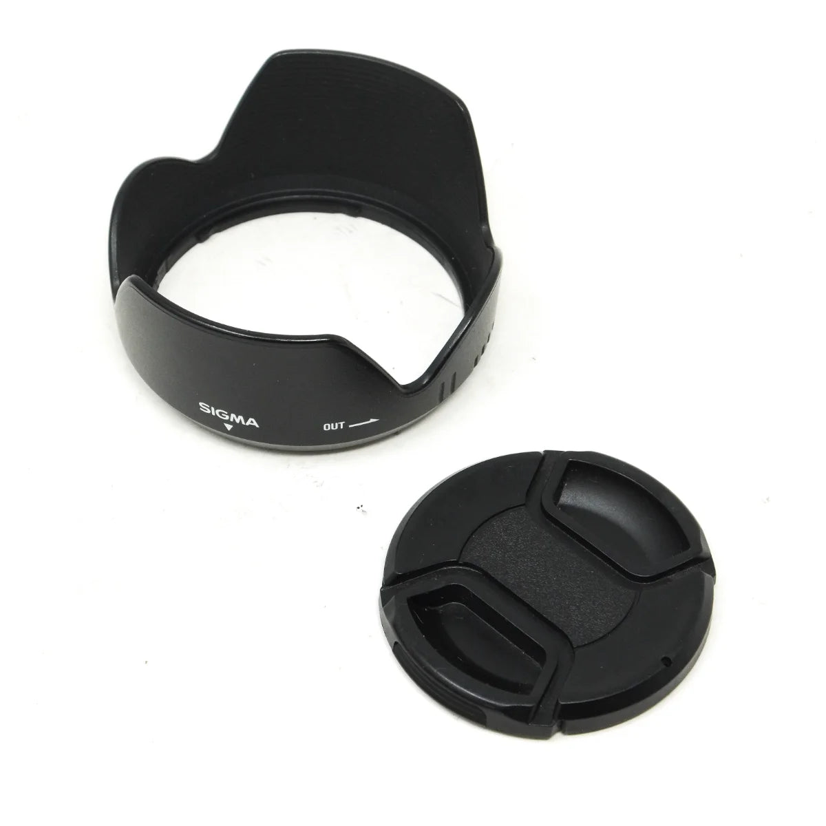 Used Nikon D7100 + Sigma 18-125mm F3.5-5.6 lens - lens hood and front cap