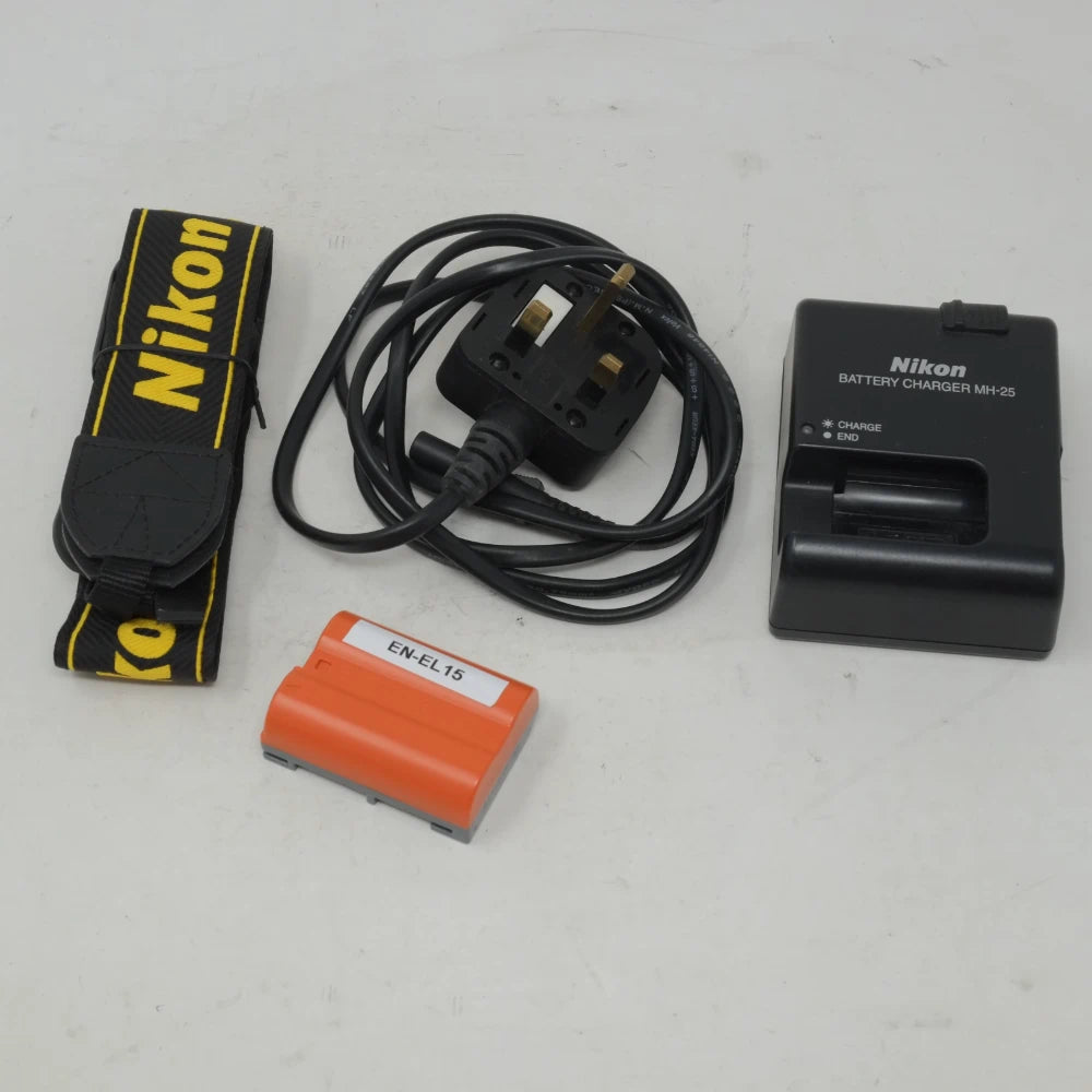 Used Nikon D750 DSLR camera with 22,155 Actuations (SH44263)