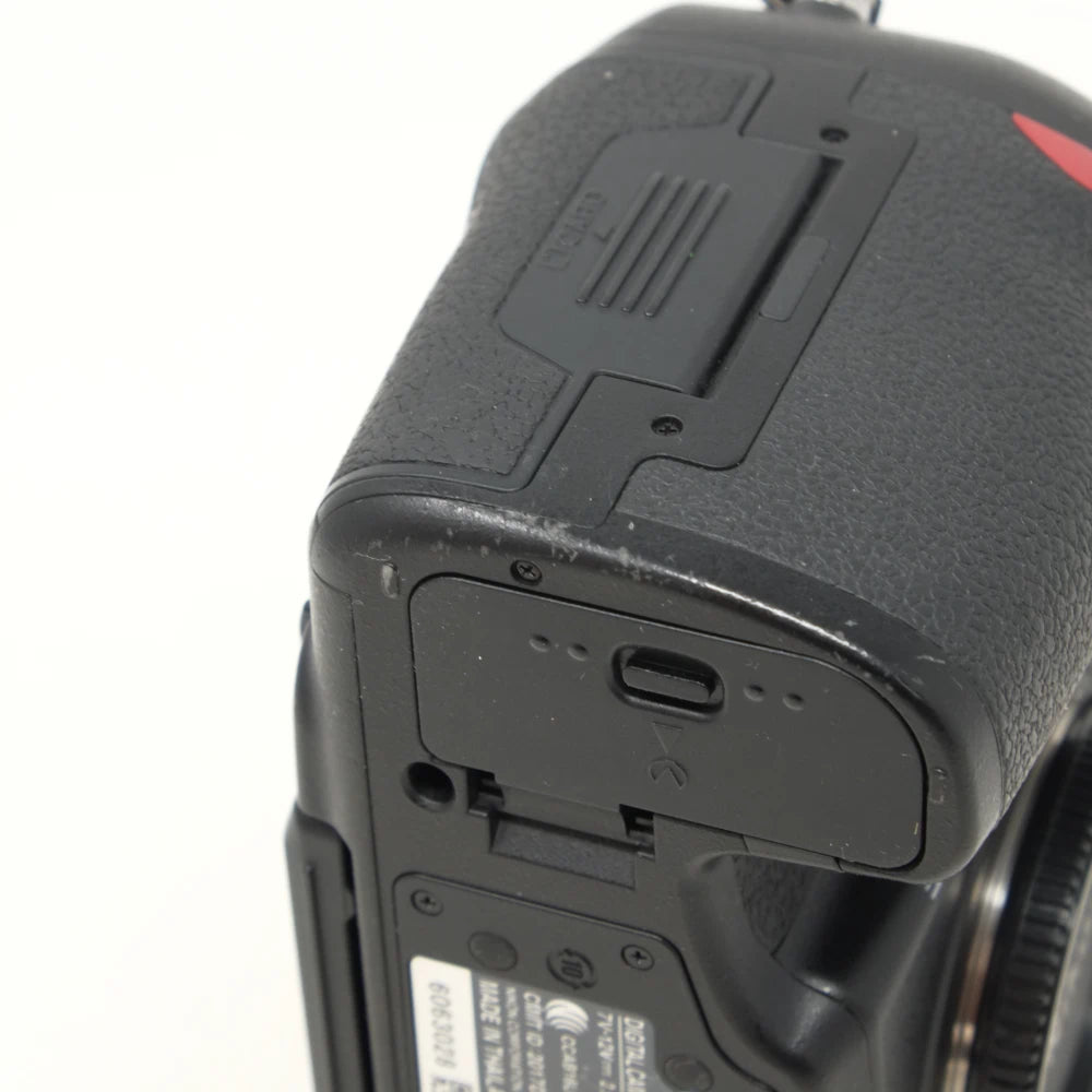 Used Nikon D850 DSLR Camera with 47,476 actuations (Boxed SH45354)