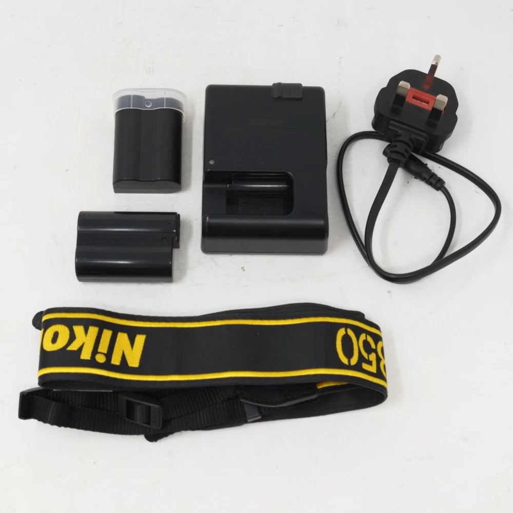 Used Nikon D850 DSLR Camera with 47,476 actuations (Boxed SH45354)