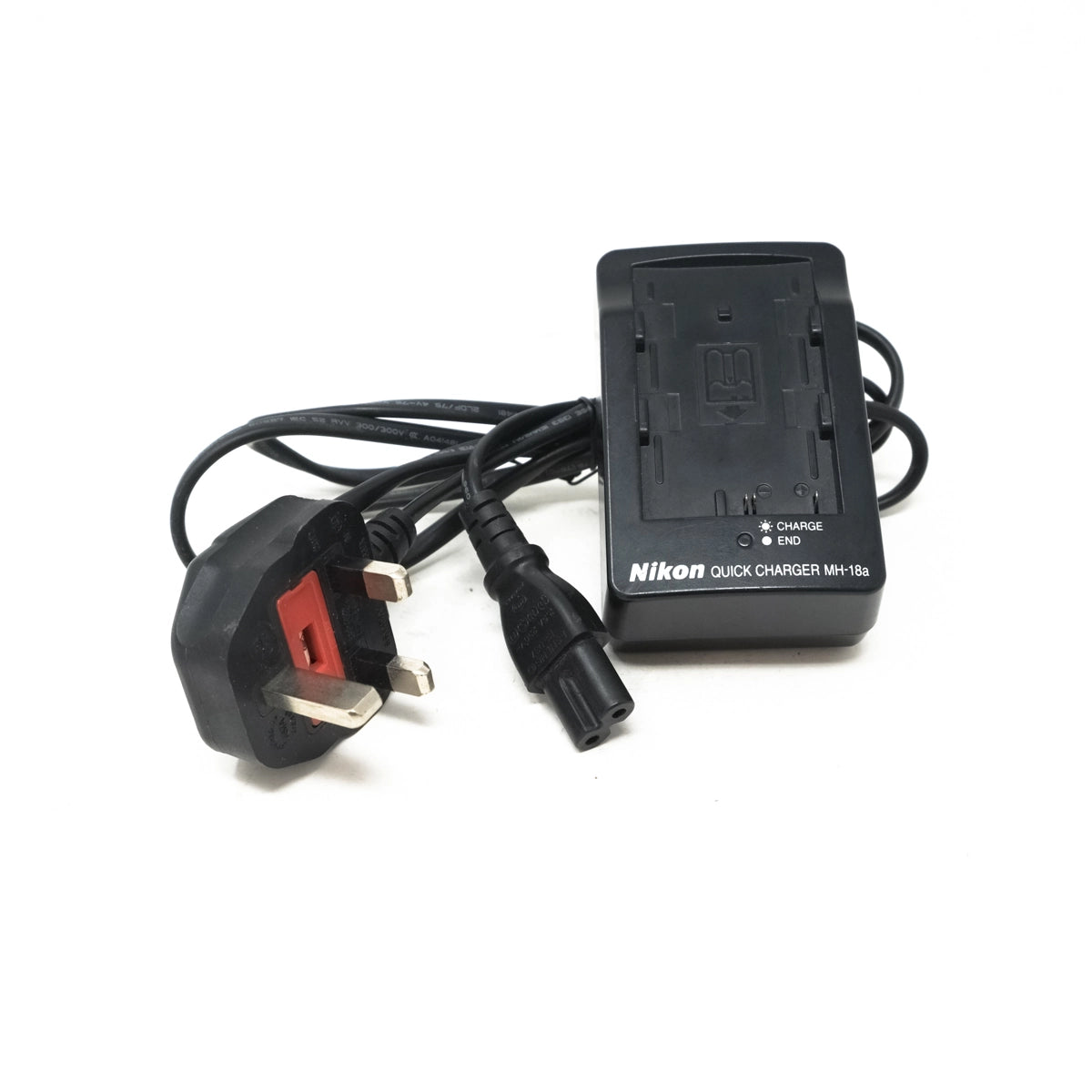 Used Nikon D90 - Act 13,200 - Battery charger 