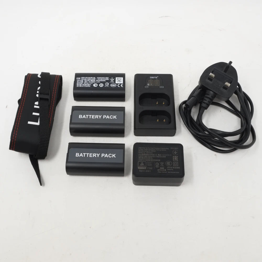 Used Panasonic DC-S1 Mirrorless camera (Boxed SH45549)