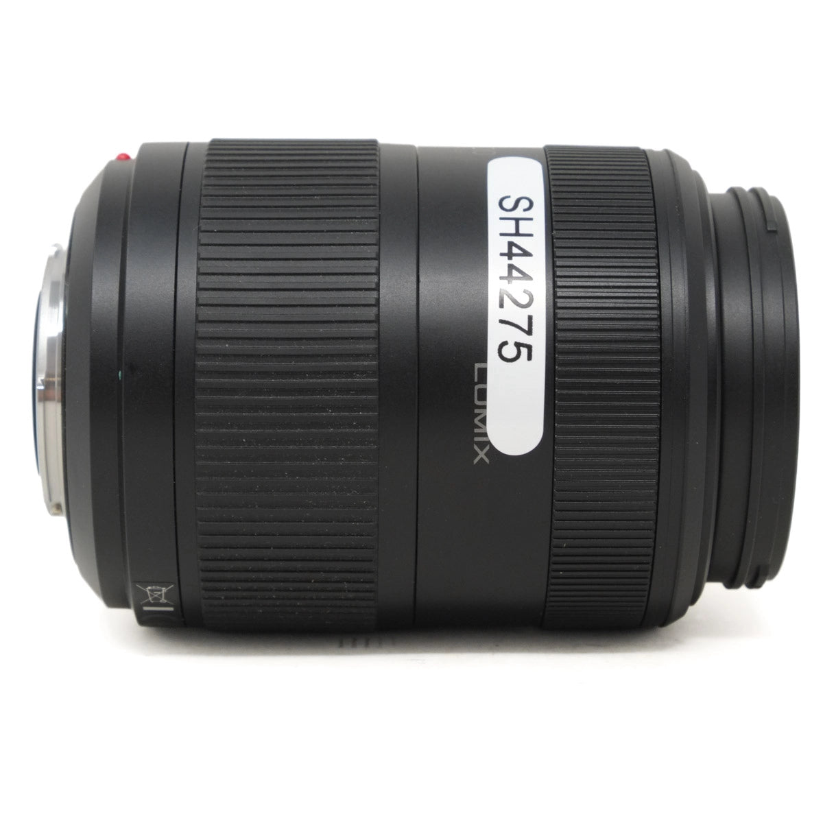 Camera lens with 'Fujifilm' branding on a white background