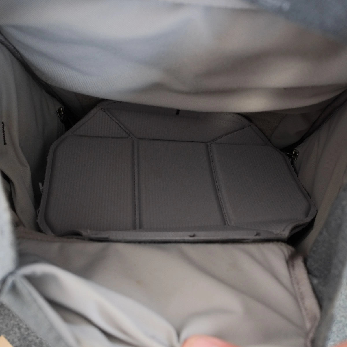 Used Peak Design Everyday Back Pack 30L Charcoal V1 - top angle (open)