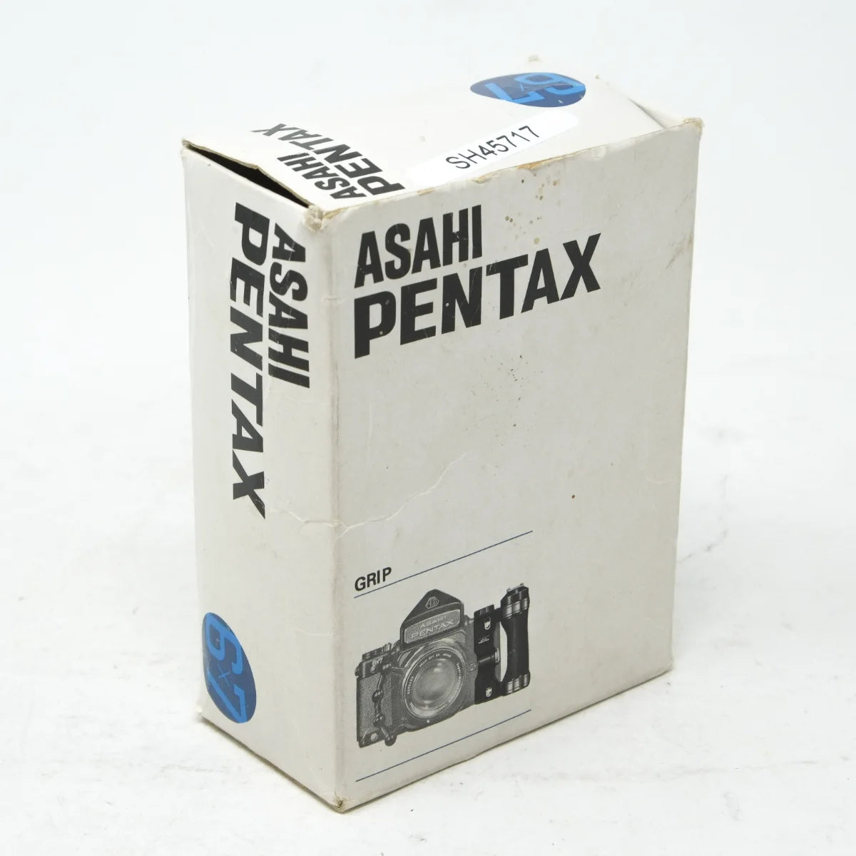 Used Pentax Wooden grip for 6x7 - box 