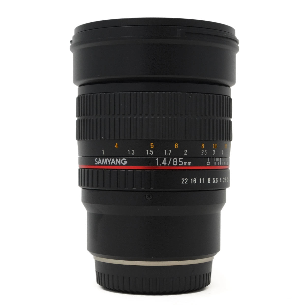 Camera lens with 'Samyang' branding on a white background