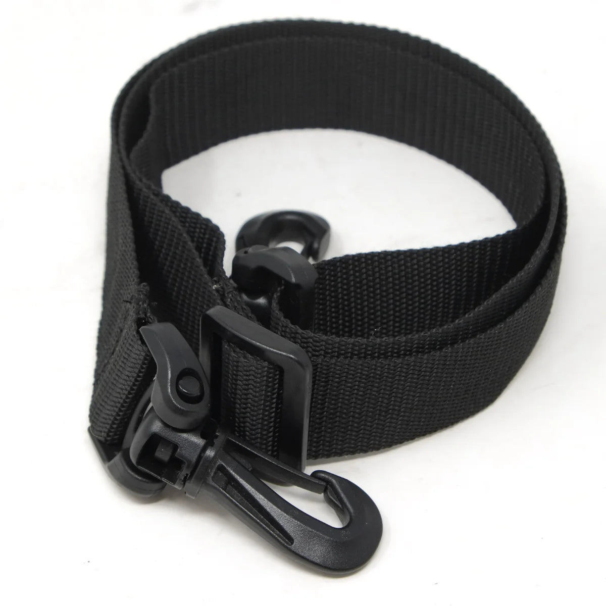 Used Sigma 105mm F2.8 DG Macro HSM Lens in Nikon F - strap