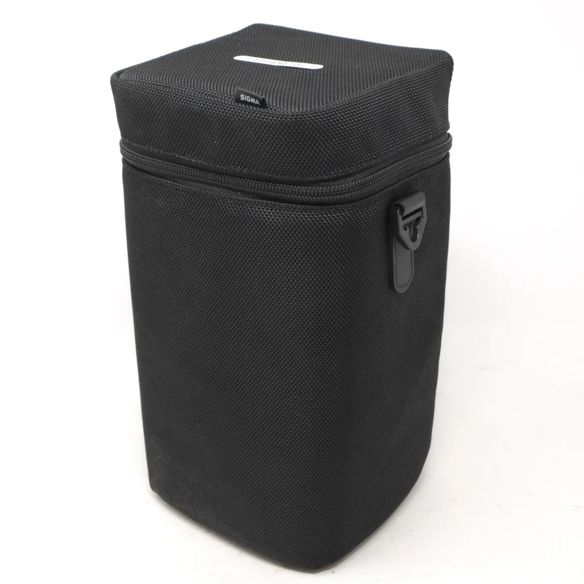Used Sigma 105mm F2.8 DG Macro HSM Lens in Nikon F - case
