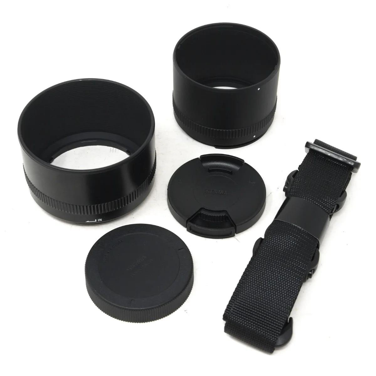 Used Sigma 105mm F2.8 EX DG Macro OS Lens in Canon EF mount - lens hoods, caps and strap