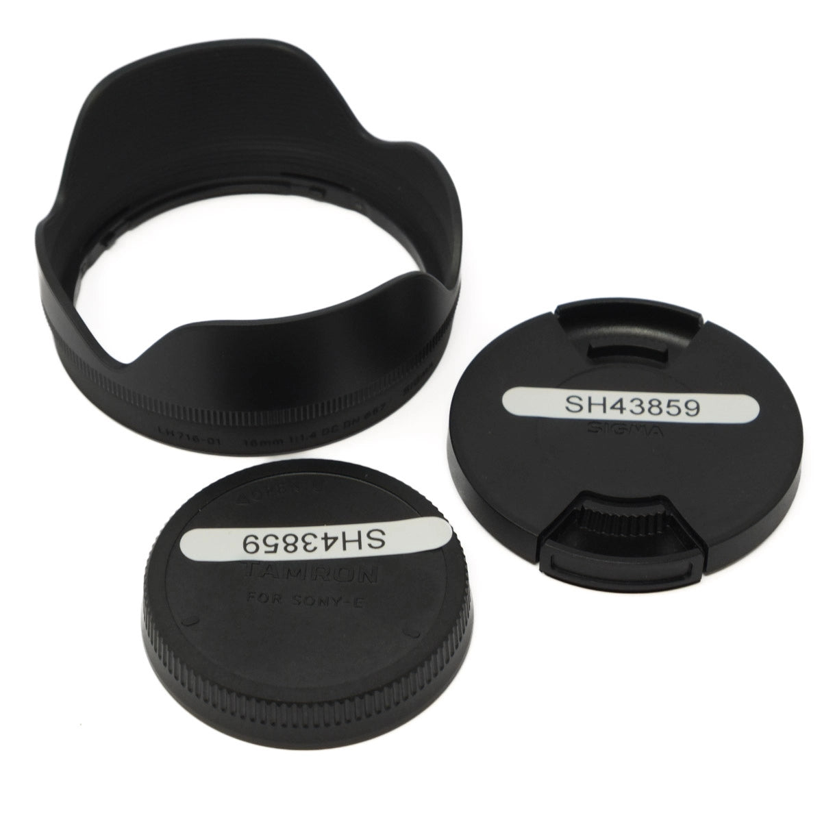 Used Sigma 16mm F1.4 DC DN  lens Sony E Mount - lens caps and lens hood 