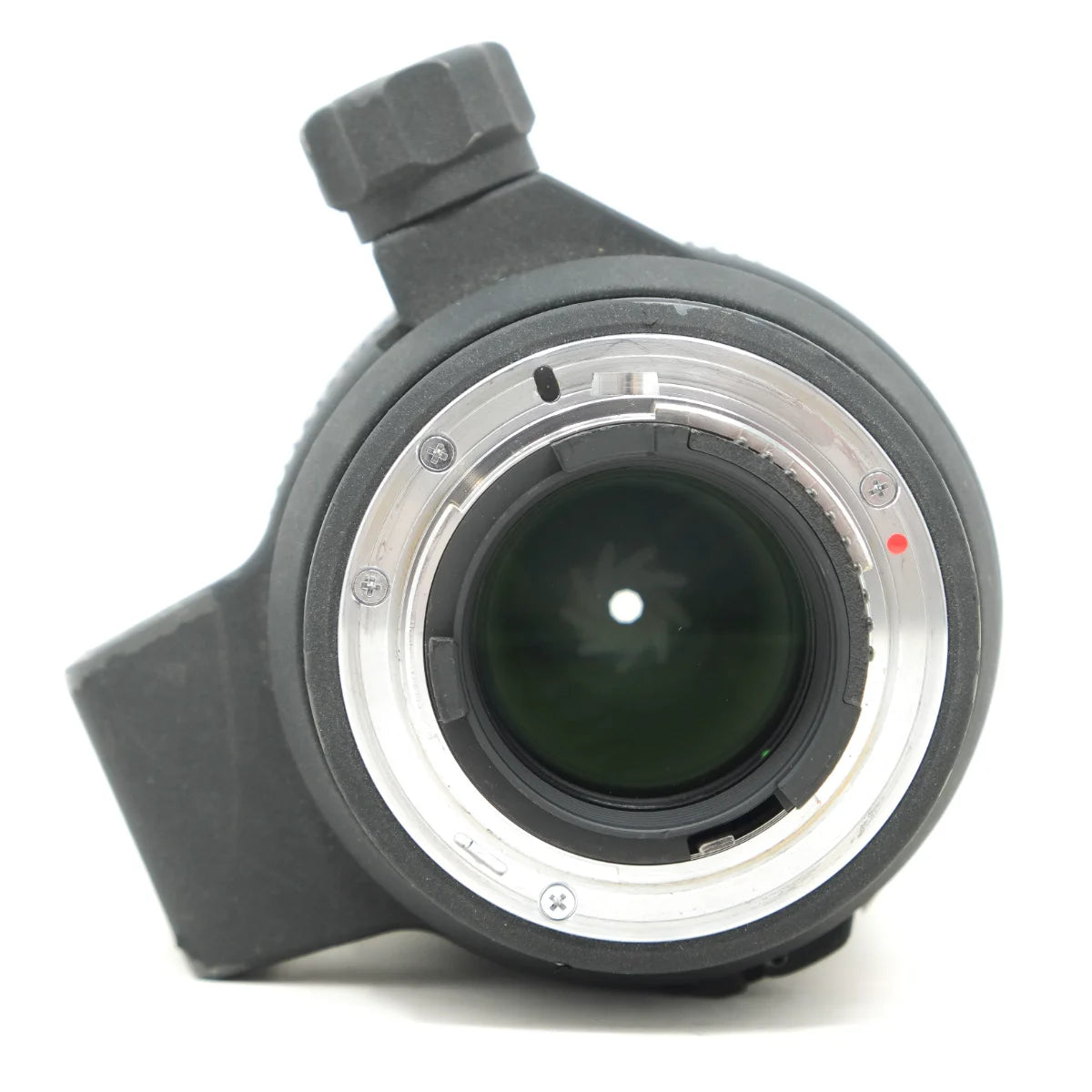 Used Sigma 70-200mm F2.8 APO DG Macro HSM lens in Nikon F Mount - bottom angle 