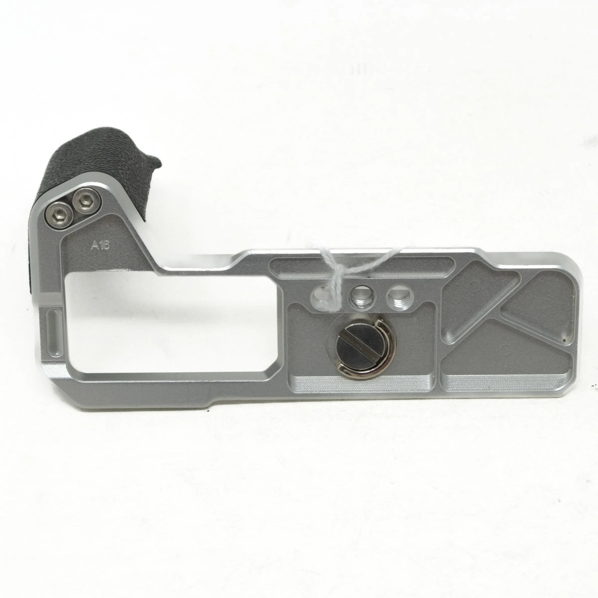 Used SmallRig Handgrip ArcaSwiss for Fujifilm X-T5 - bottom angle 