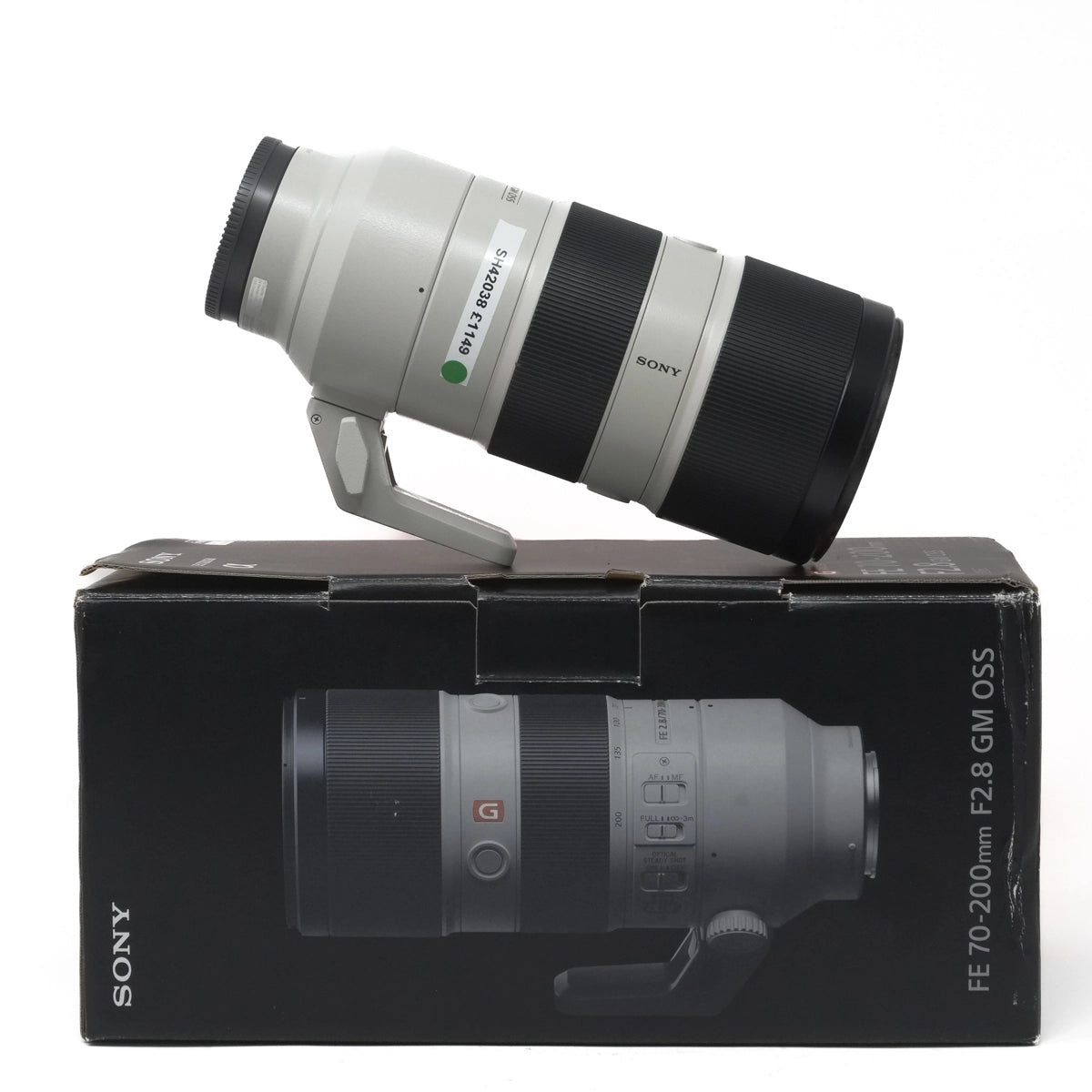 Used Sony 70-200mm F2.8 GM Lens - Side angle with original box 