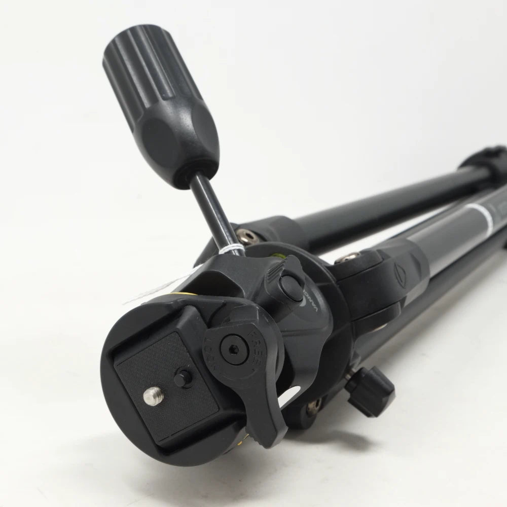 Used Vanguard Vesta 233AP tripod kit (SH45565)